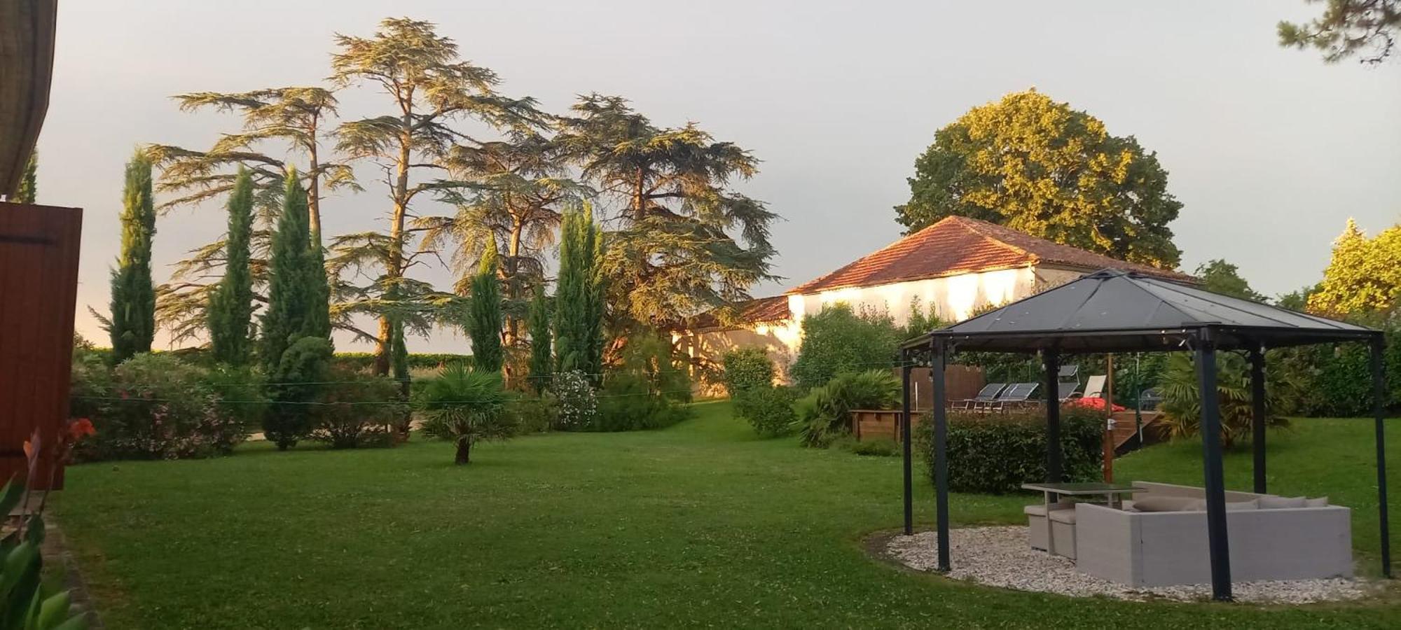 La Metairie Du Clos Saint Louis Montreal  Ngoại thất bức ảnh
